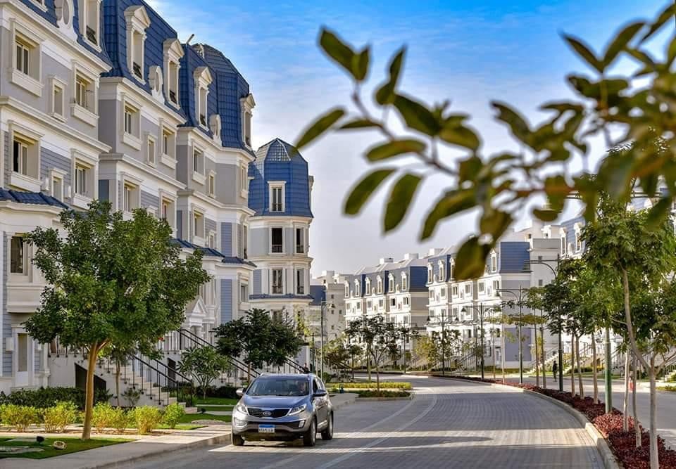 هايد بارك التجمع الخامسHyde Park New Cairo بمقدم 5% ,وقسط ل8 سنوات